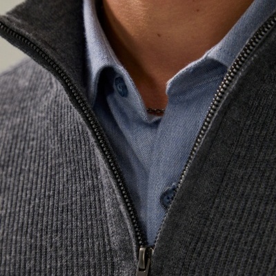 Camisola com fecho Decenio