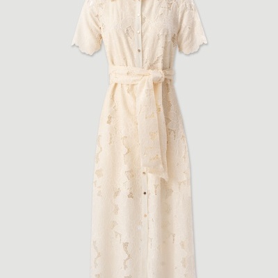 Vestido midi em renda com cinto Ferrache
