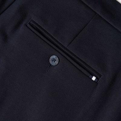 Calças chino regular fit vincadas Lion of Porches