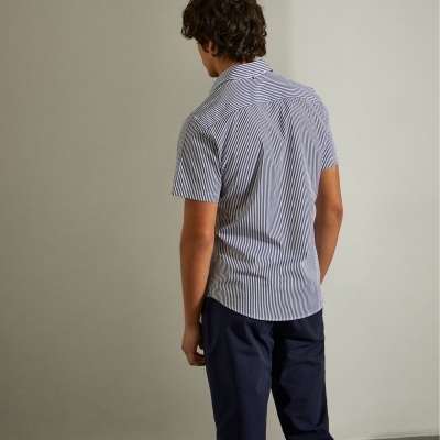 Camisa slim fit de manga curta Lion of Porches