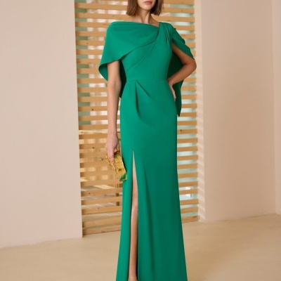 Vestido longo efeito capa Carla Ruiz