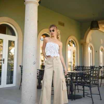 Calça com bolsos Swallow