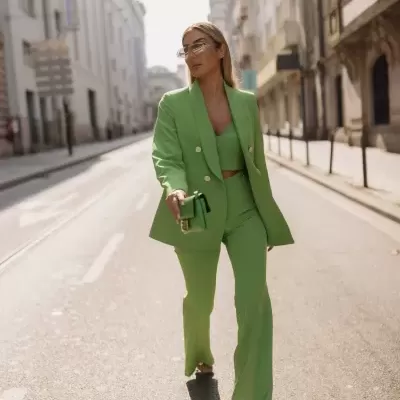 Calça Corte De Sino Com Tira Scripta