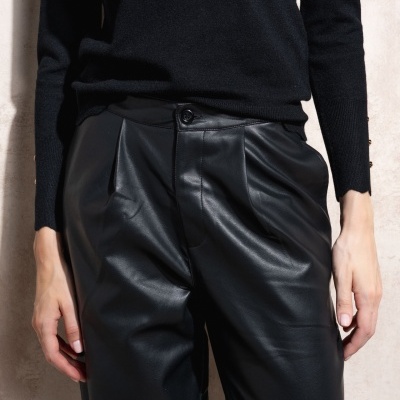 Calças em polipele SMF