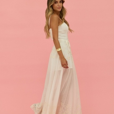 Vestido comprido com pormenor bordado Scripta