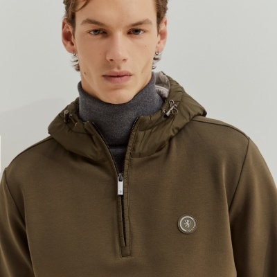 Sweater com Capuz em tecido técnico Lion of Porches