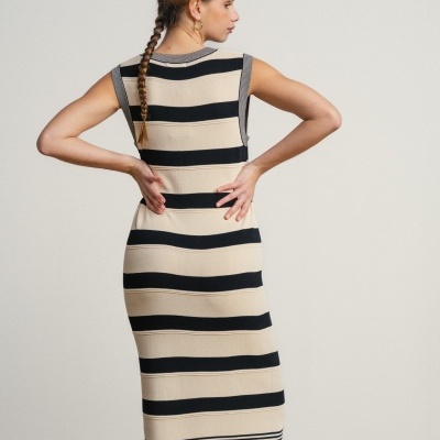 Vestido comprido as riscas asimétrico sem mangas SMF