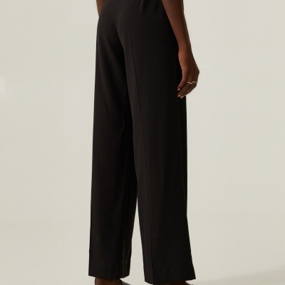 Calças fluidas Decenio