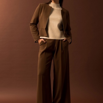 Calça clássica wide leg de cintura subida Ferrache