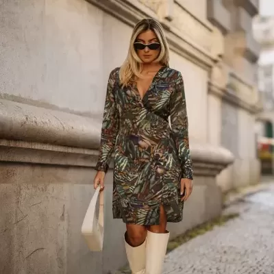 Vestido Estampado Com Saia Trespassada Scripta