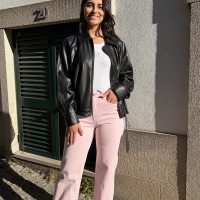 Blusão em efeito pele com cintura ajustável Ferrache