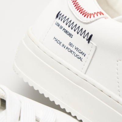 Sapatilhas vegan com cordões Lion of Porches