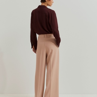 Calças pantalona vincadas Lion of Porches