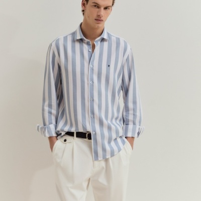 Camisa Slim fit às riscas em liocel e linho Lion of Porches