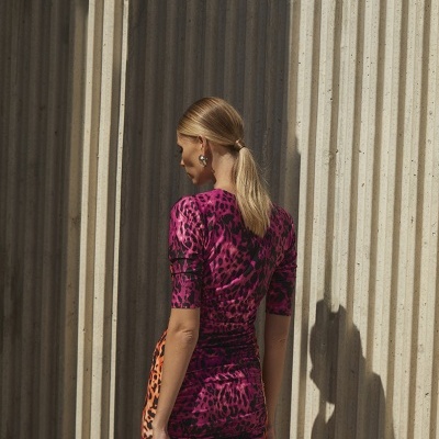 VESTIDO MIDI COM ESTAMPADO ANIMAL SAHOCO