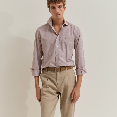 Camisa slim fit às riscas Lion of Porches