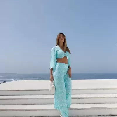 Calça comprida com aberturas nas laterais Scripta