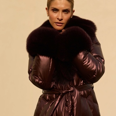 Anorak longo com gola e punhos pêlo de raposa Swallow