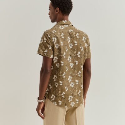 Camisa slim fit de manga curta em linho e algodão Lion of Porches