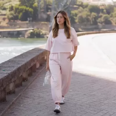 Calça em malha com cordão Scripta