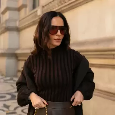 Saia midi com efeito couro Scripta