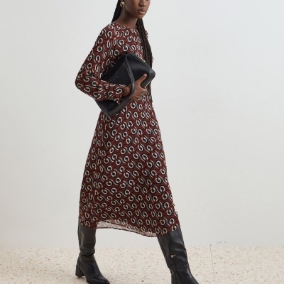 Vestido midi estampado Decenio