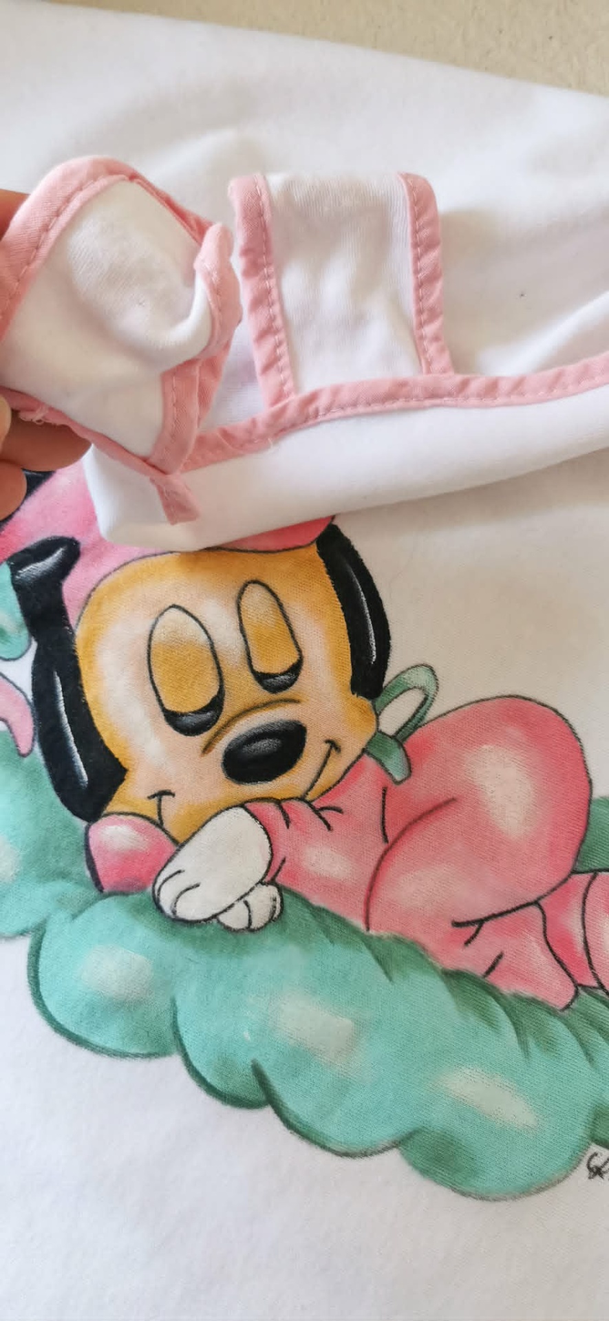 Fralda Tapa Ovo "minnie nas nuvens"