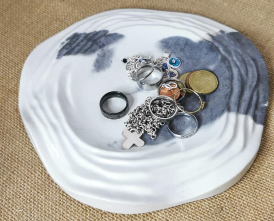 Pratos "Porta Trecos"