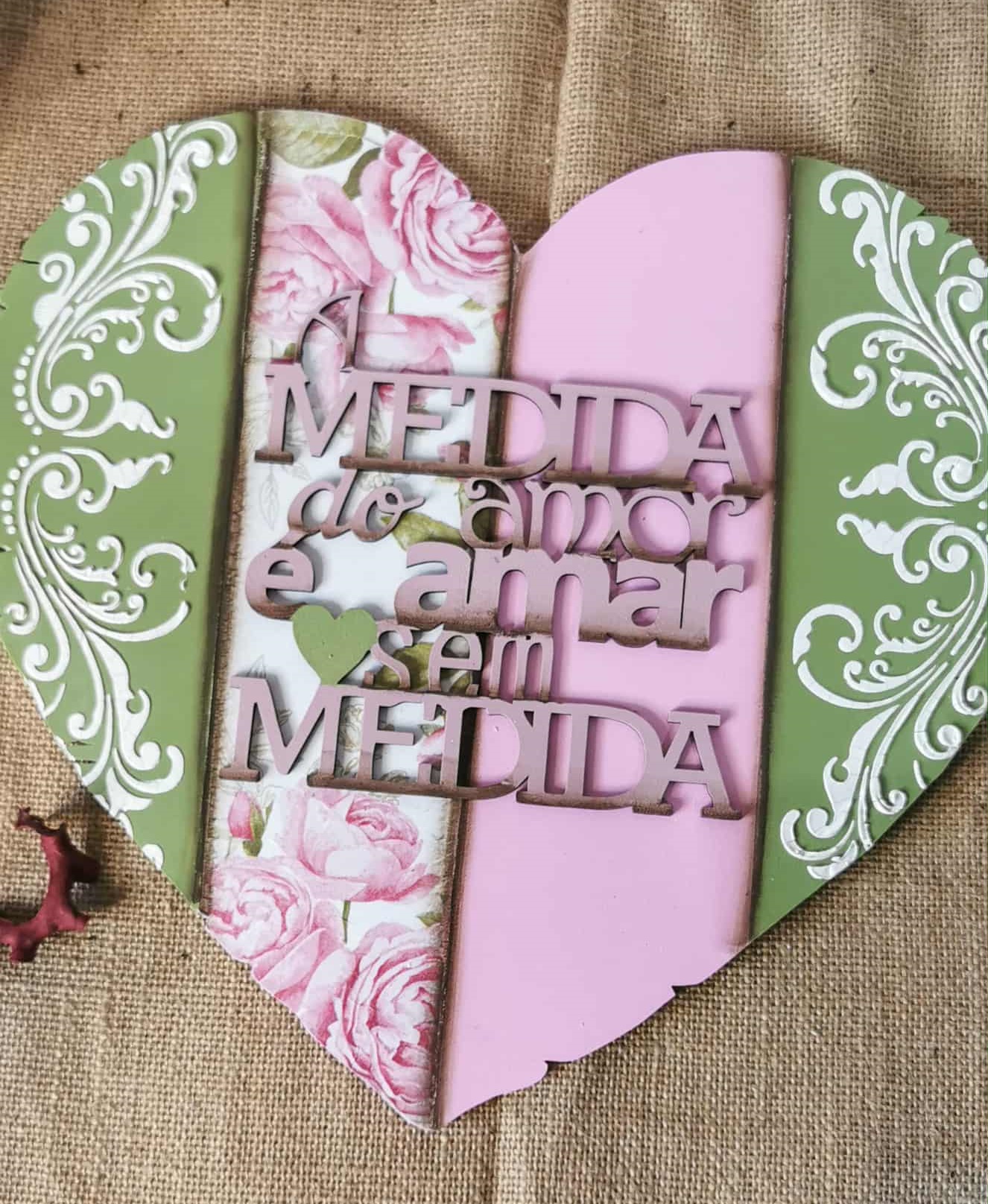 Placa Coração "Rosas"