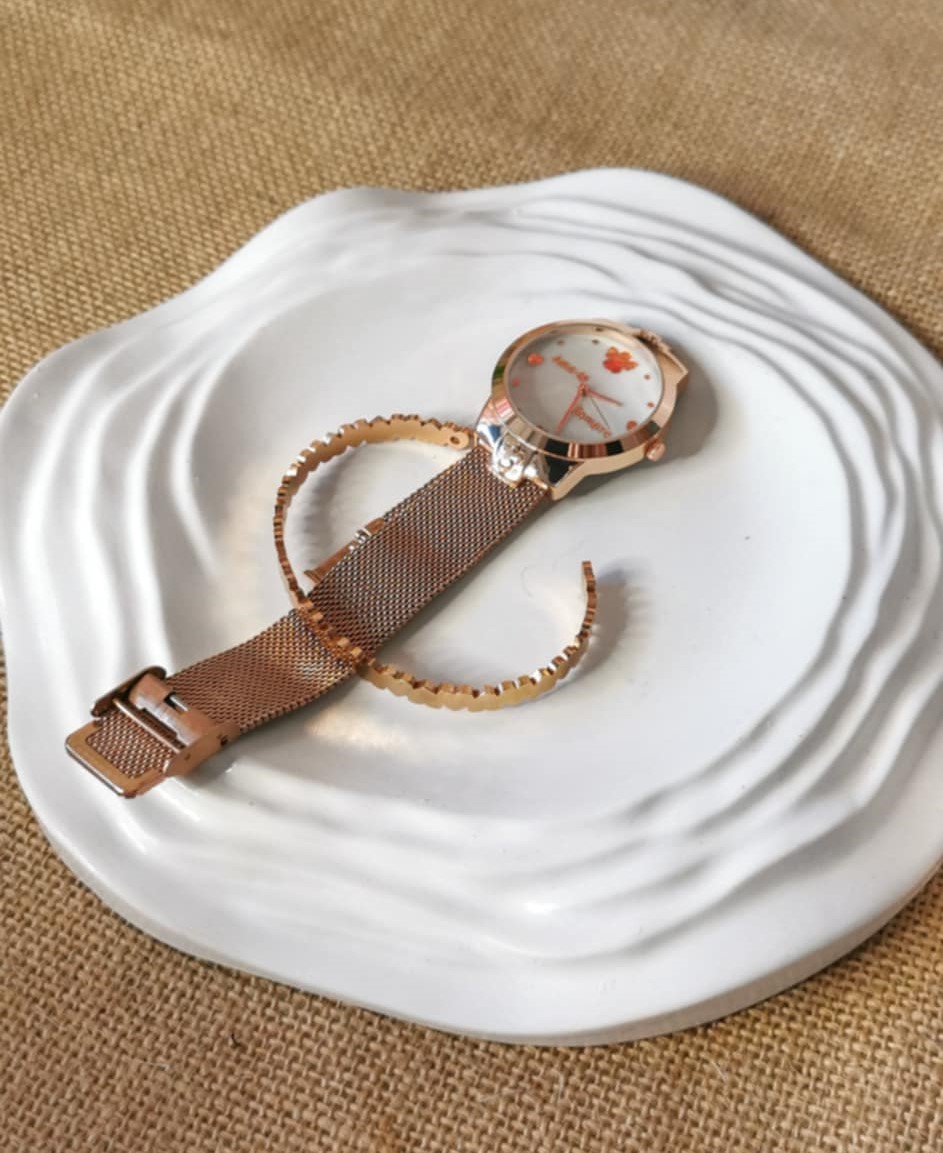 Pratos "Porta Trecos"