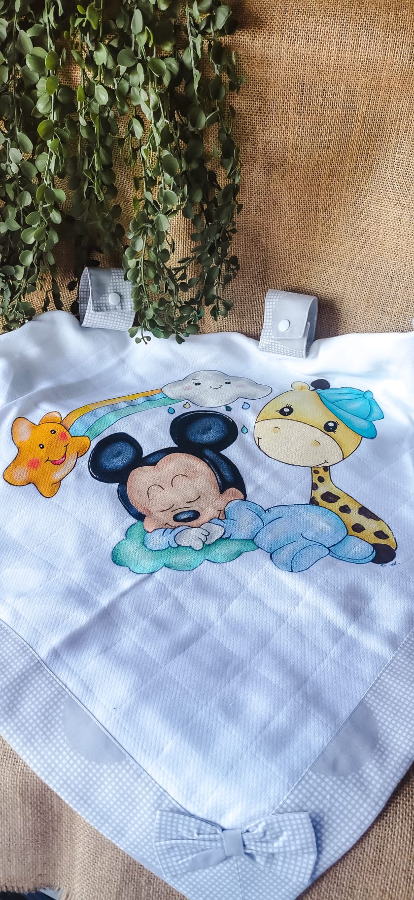 Fralda Tapa Ovo "Mickey e Girafa"