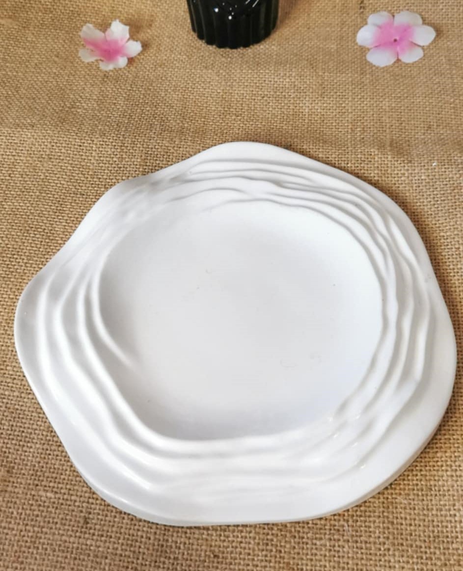 Pratos "Porta Trecos"