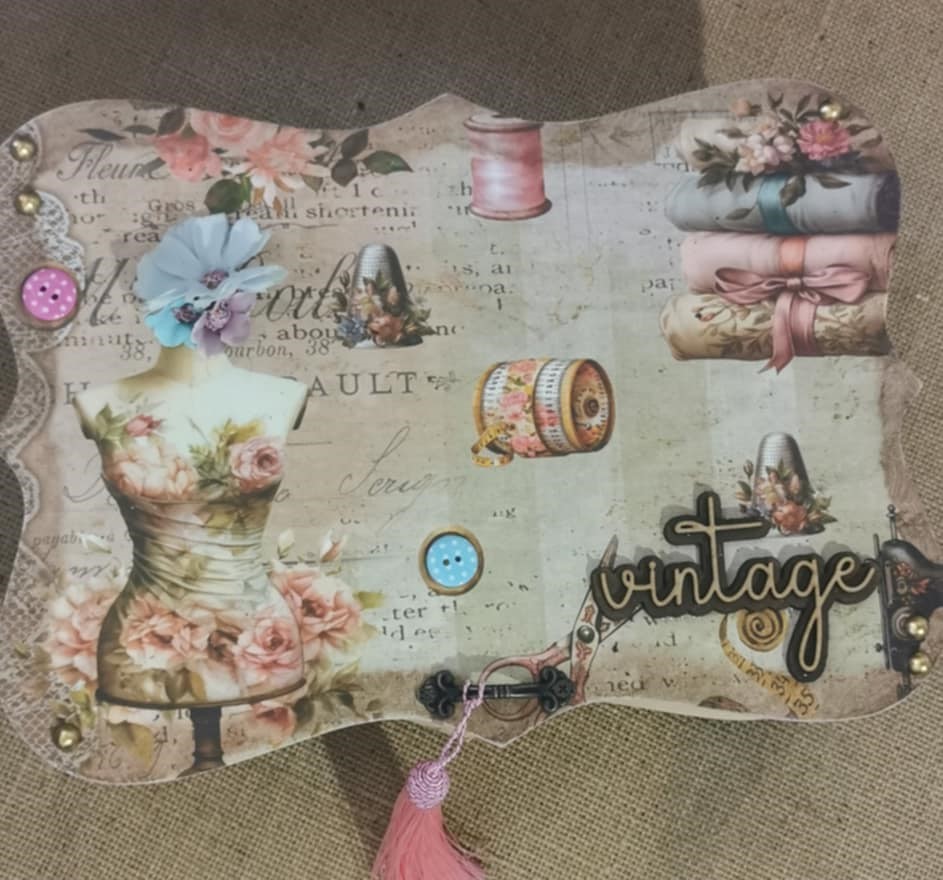 Caixa de Costura "Vintage"