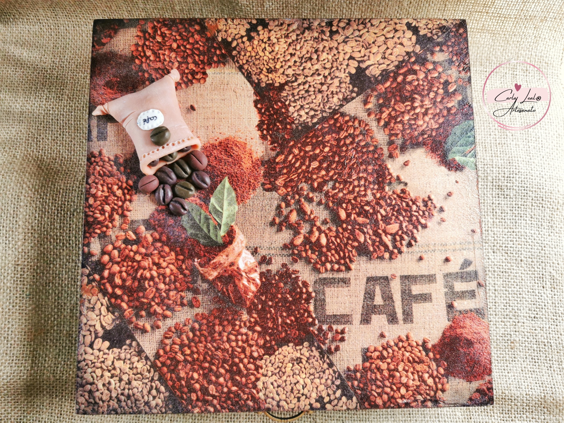 Caixa Capsulas Café  " Vida, Alegria e Café"