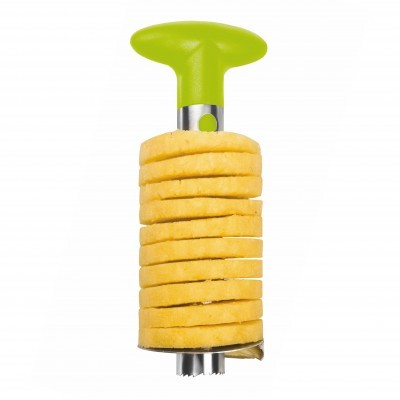 Descasca e corta ananás