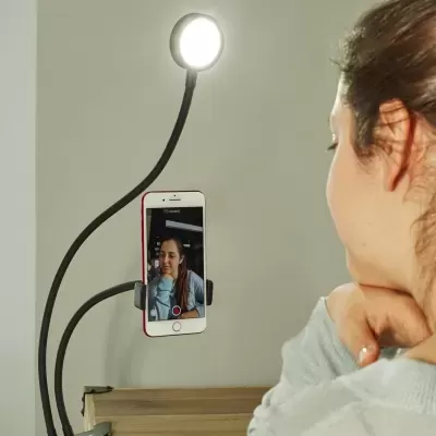 Kit live streaming (suporte telemóvel + luz)