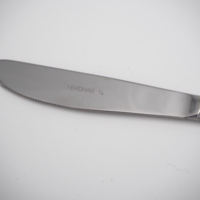 3 Facas de sobremesa STRADA