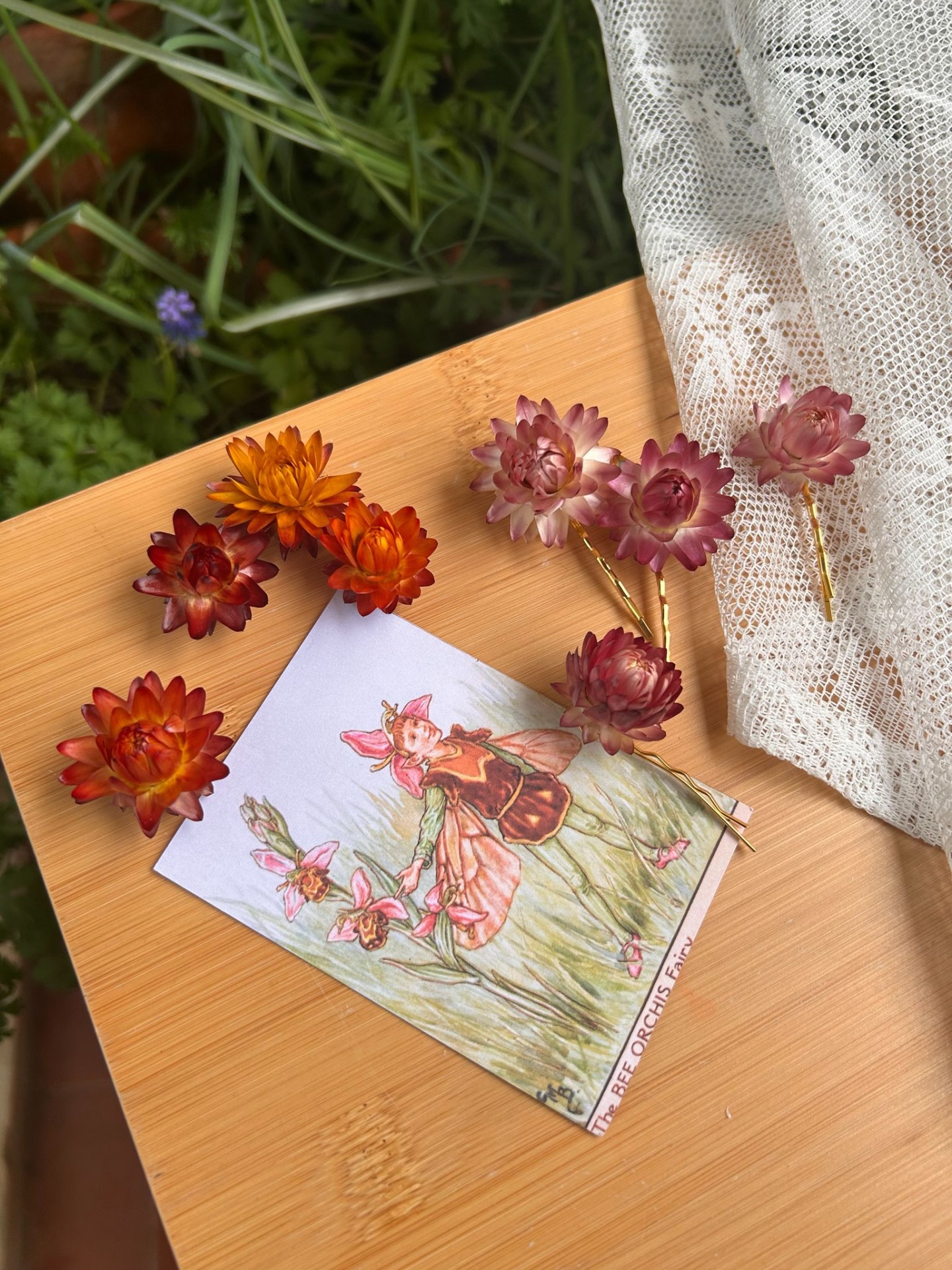 Ganchos Invisíveis com Flor Seca