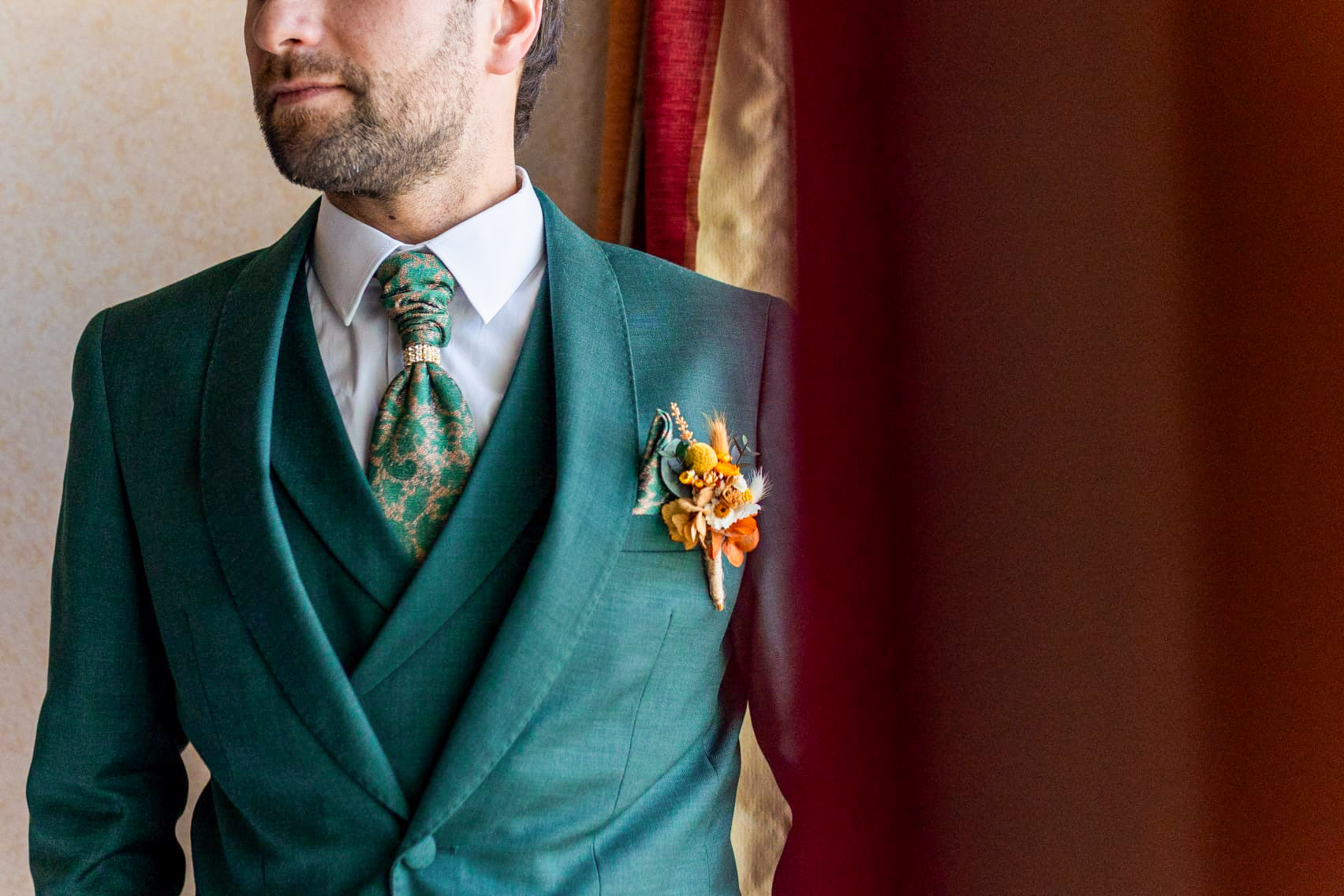 Flores de Lapela com Alfinete