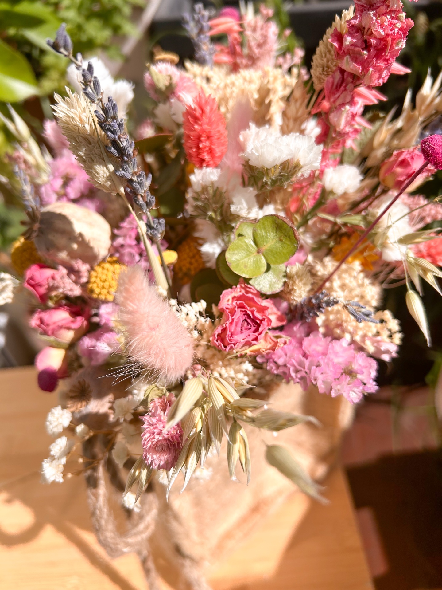 Saco de Juta com Flores Secas e Preservadas - Dia da Mãe