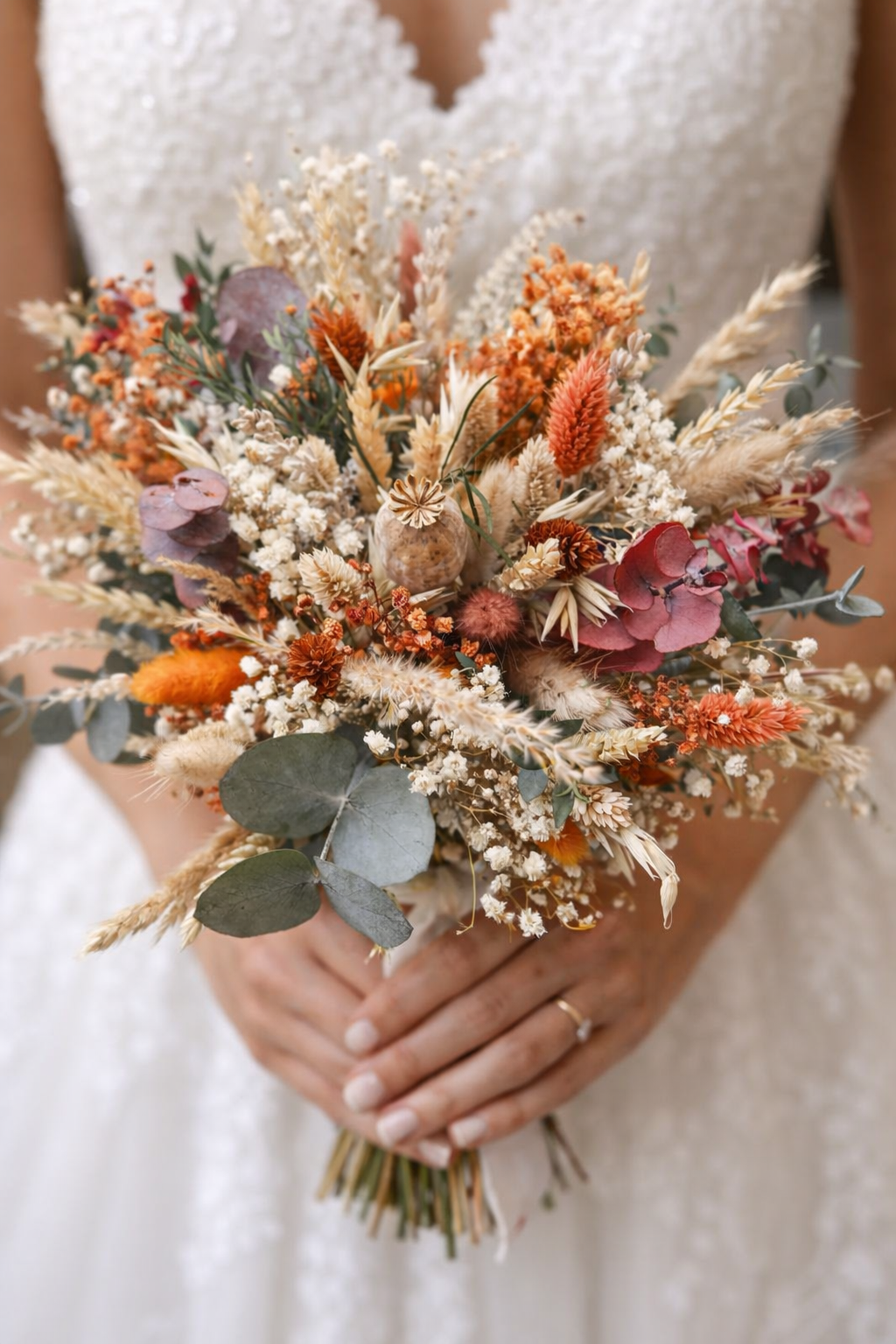 Bouquet Campestre Terracota com Eucalipto e Gipsofila Preservada