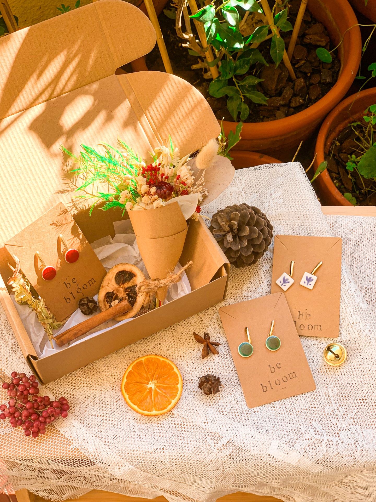 Gift Box Encanto - Flores e Brincos Be Bloom Ceramics