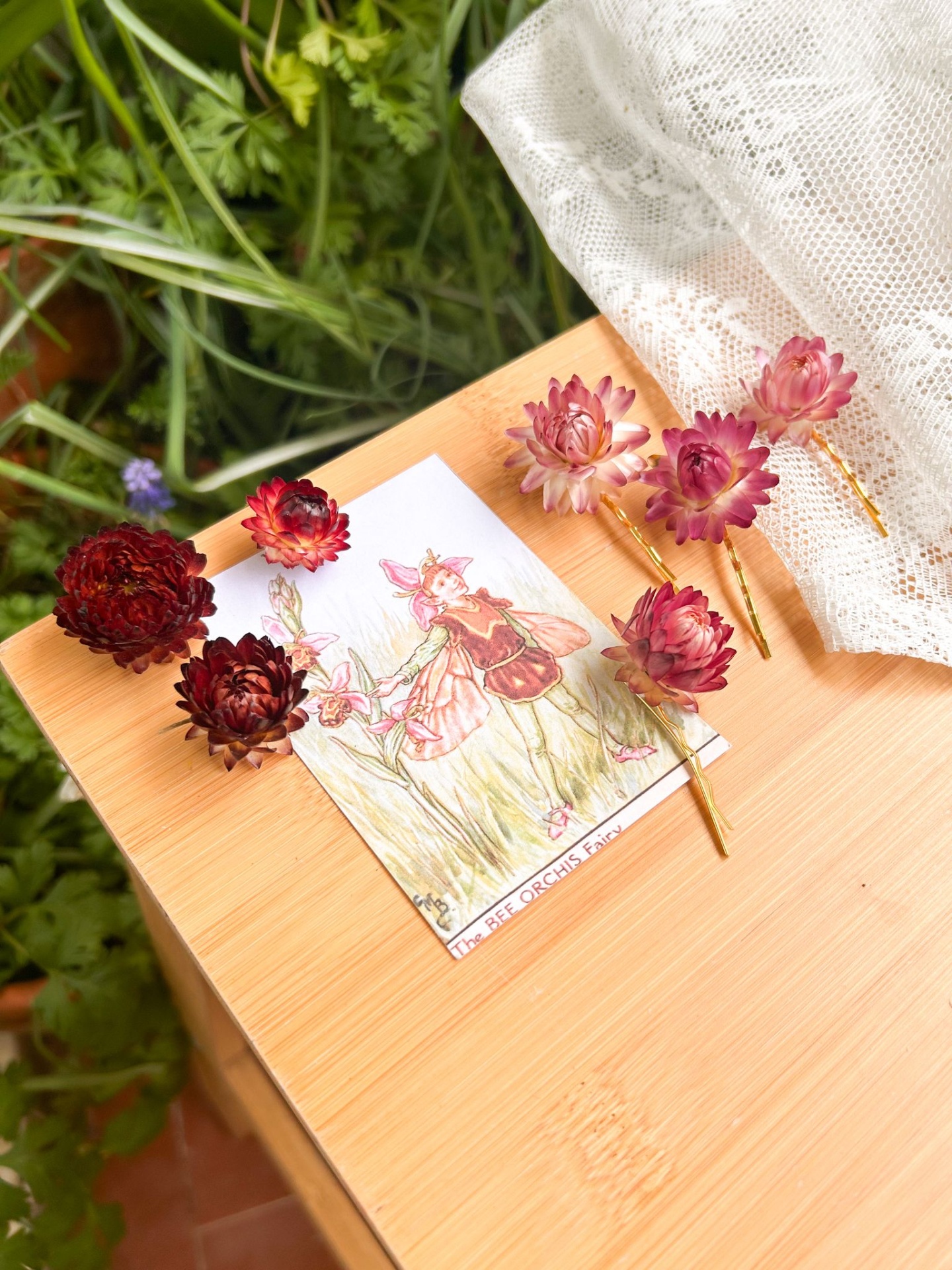 Ganchos Invisíveis com Flor Seca