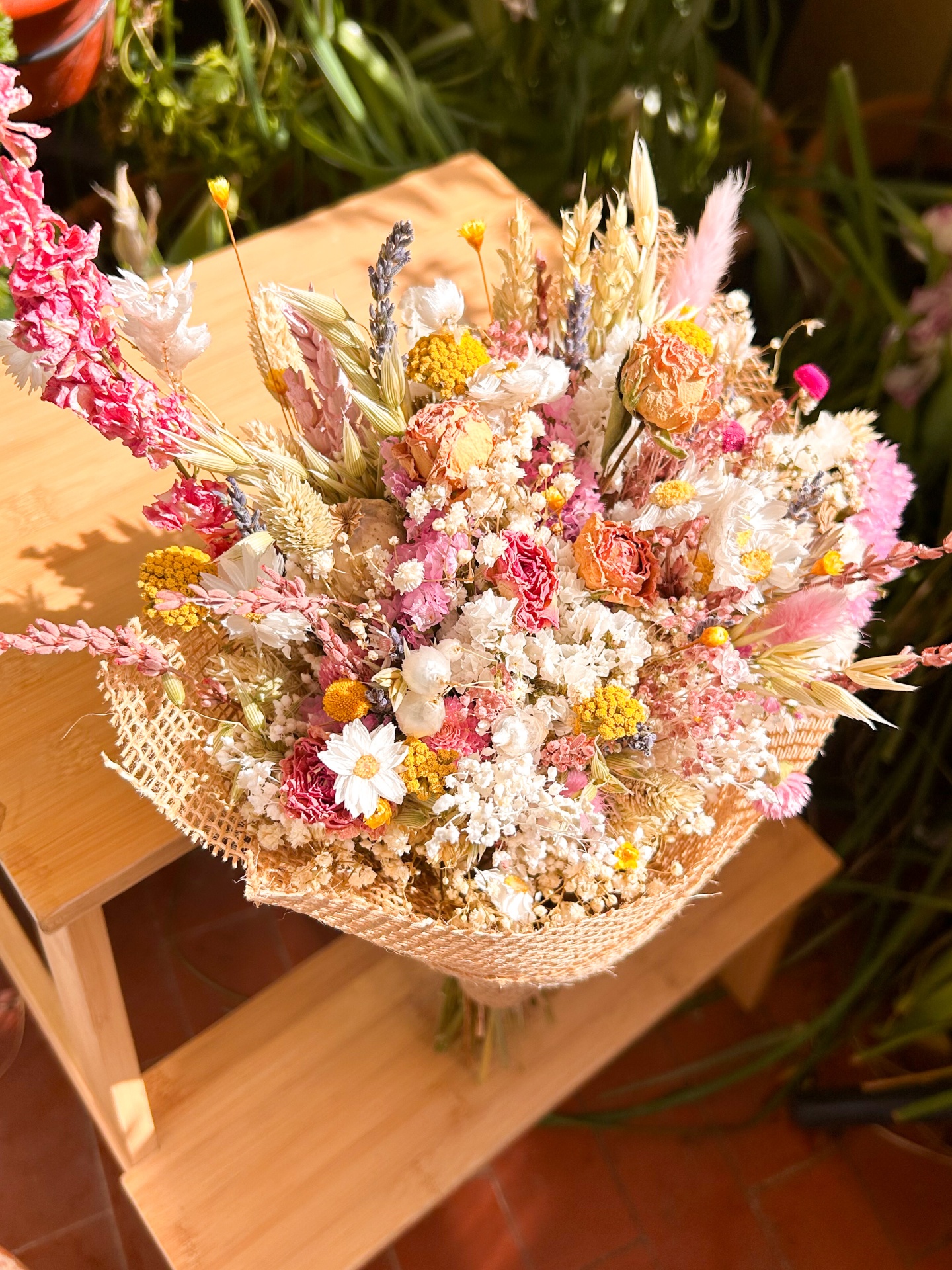 Ramo de Flores Secas e Preservadas com Postal - Dia da Mãe