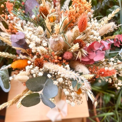 Bouquet Campestre Terracota com Eucalipto e Gipsofila Preservada