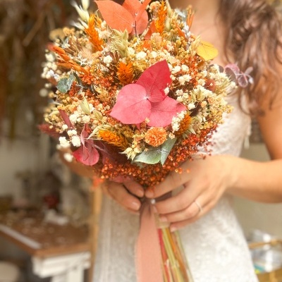 Bouquet Campestre Terracota com Eucalipto e Gipsofila Preservada