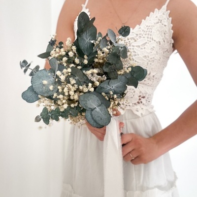 Bouquet de Gipsofila e Eucalipto Preservado