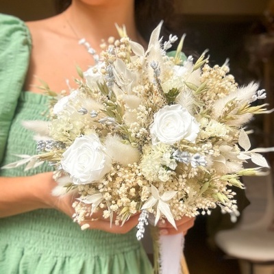 Bouquet Campestre com Rosas Preservadas