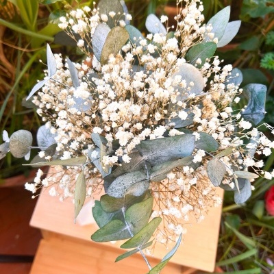 Bouquet de Gipsofila e Eucalipto Preservado