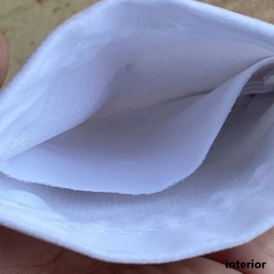 Saco de veludo branco (10 cm x 8 cm)